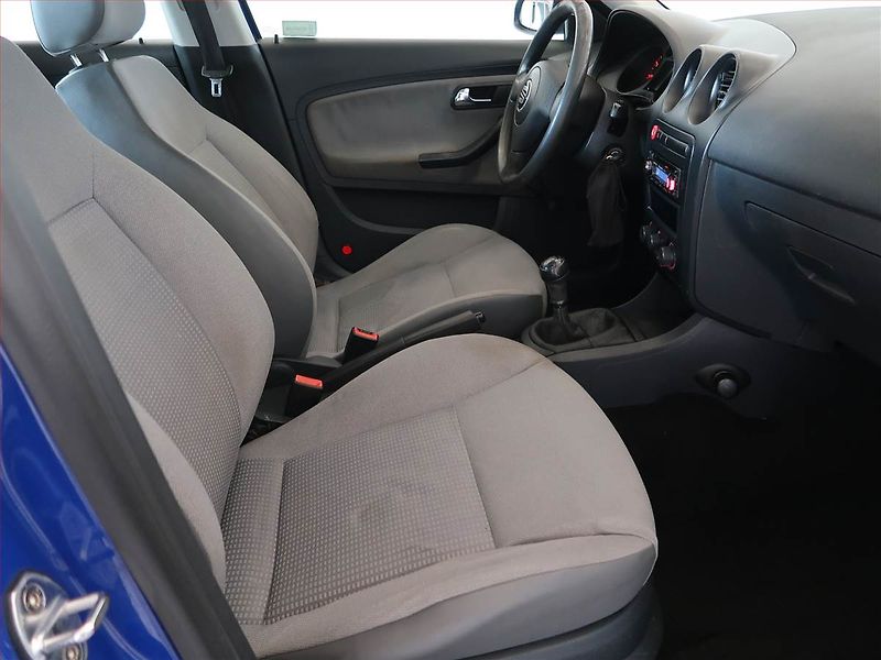 Seat Ibiza (2004) 1.2 12V, ČR,1.maj, Serv.kniha - fotka 9 z 12