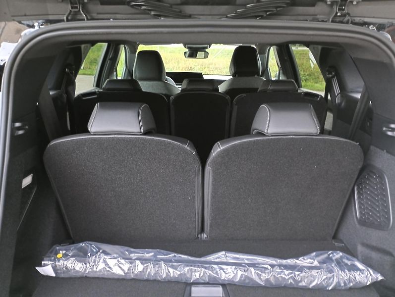 Peugeot 5008 (2026) ALLURE Hybrid 145 e-DCS6 - fotka 9 z 13