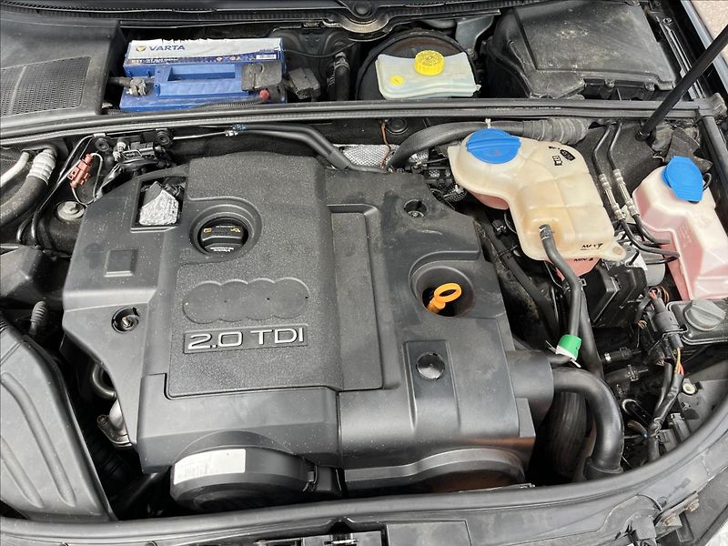 Audi A4 Avant 2,0 TDi 103 KW AUTOMAT K - fotka 27 z 36