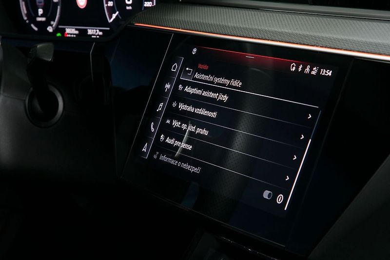Audi e-tron 55 300kW SB BlackEdit ZÁRUKA - fotka 42 z 48