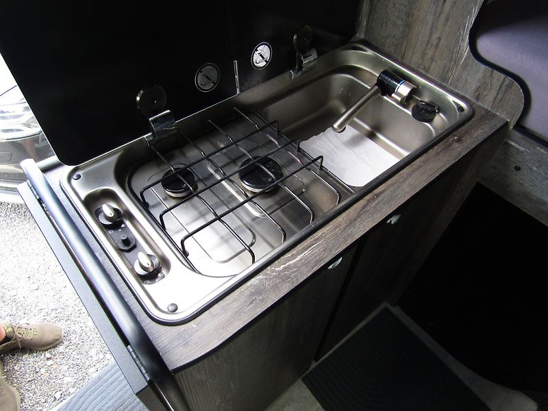 Peugeot Ostatní (2014) 2.2 HDI 96kW OBYTNÁ VESTAVBA - fotka 18 z 33