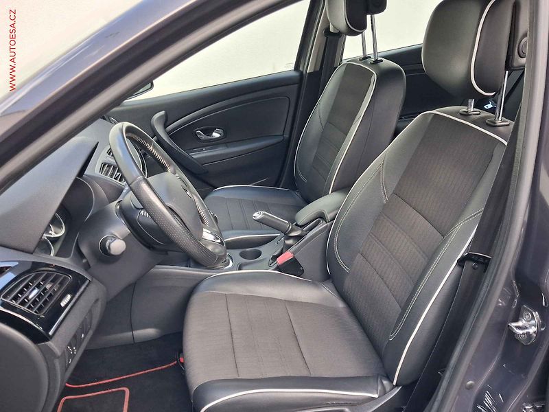 Renault Fluence (2013) 1.6 16V, ČR, AC, tempo, park - fotka 9 z 14