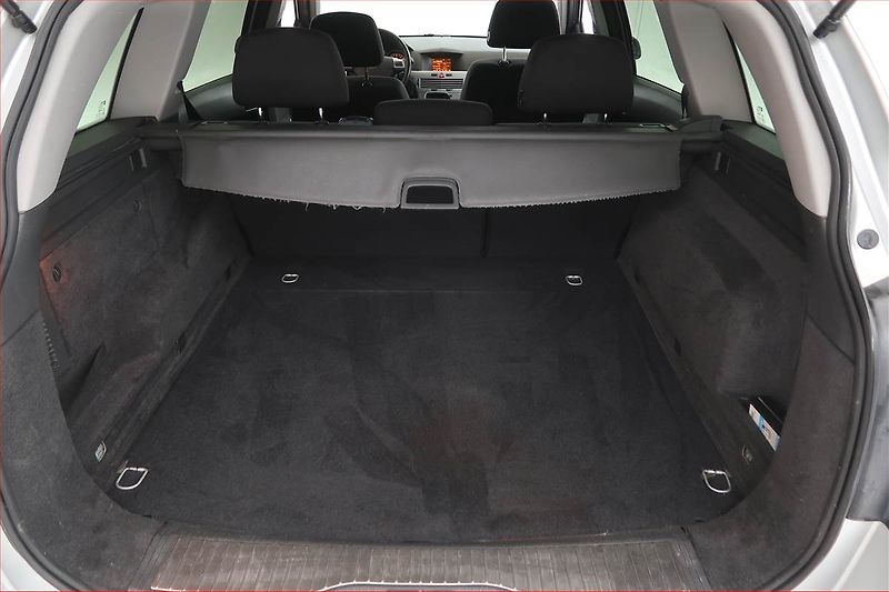 Opel Astra (2009) 1.7 CDTI, po STK, Tažné - fotka 13 z 16