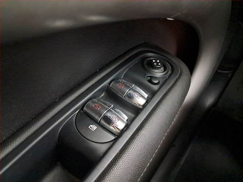Mini Countryman (2016) Cooper D ALL4, 4X4 - fotka 17 z 17