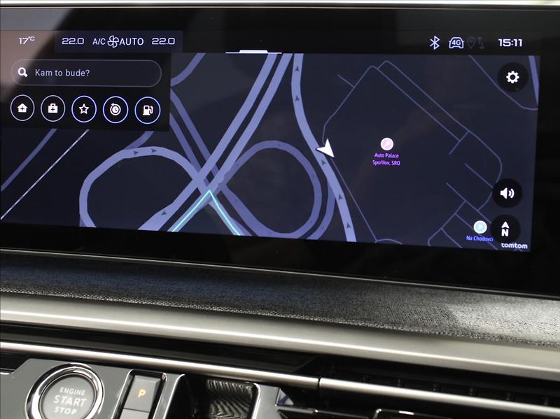 Peugeot 5008 1,2 Hybrid Allure 20tkm. ČR - fotka 16 z 28