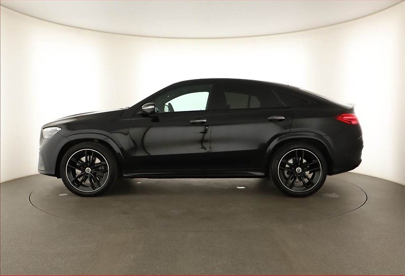 Mercedes-Benz GLE (2025) 450 d 4MATIC, AMG Line, Vzduch - fotka 3 z 20