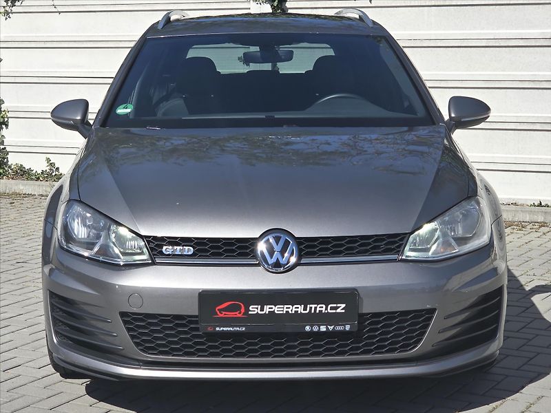Volkswagen Golf 2,0 TDi 135kW DSG GTD ČR 2.maj - fotka 2 z 20