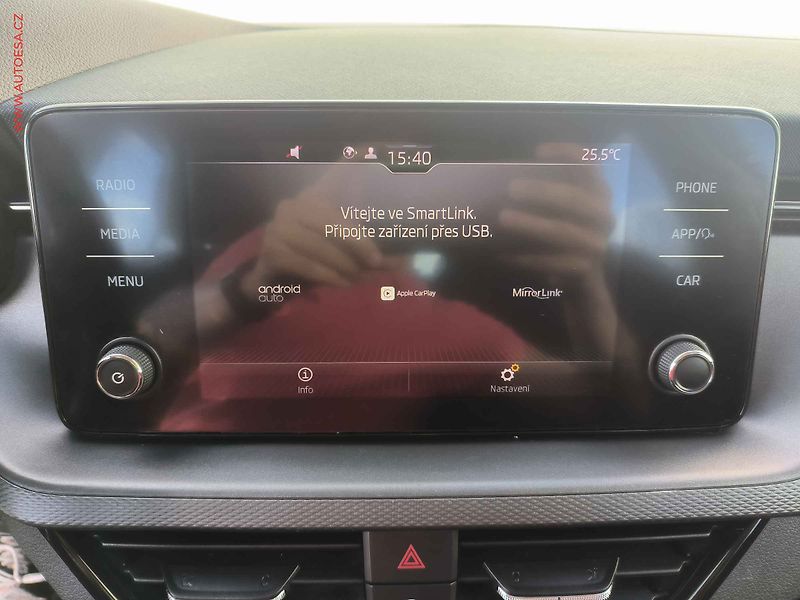 Škoda Kamiq (2019) 1.0 TSi, Ambition, DSG - fotka 13 z 21