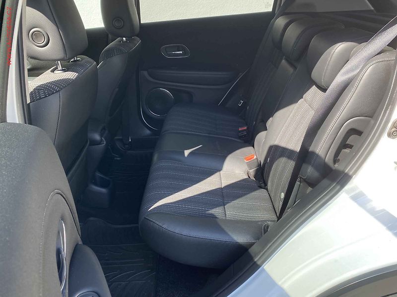 Honda HR-V (2018) 1.5i-VTEC, ČR, Executive, AT - fotka 10 z 19