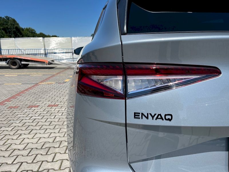 Škoda Enyaq (2026) SPORTLINE 210 KW / 82 KWH 2X4 - fotka 14 z 34