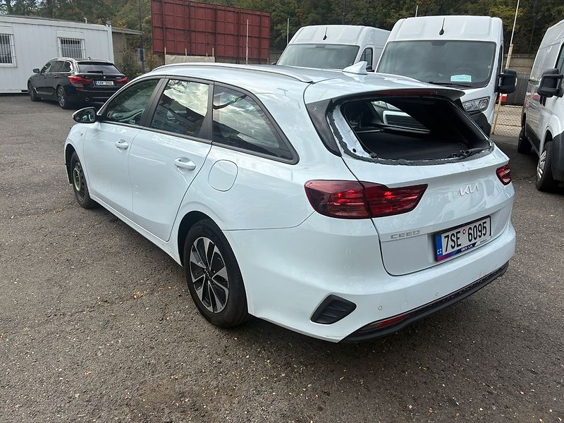 Kia Ceed 1.0 T-GDi Spin ČR DPH - fotka 5 z 22