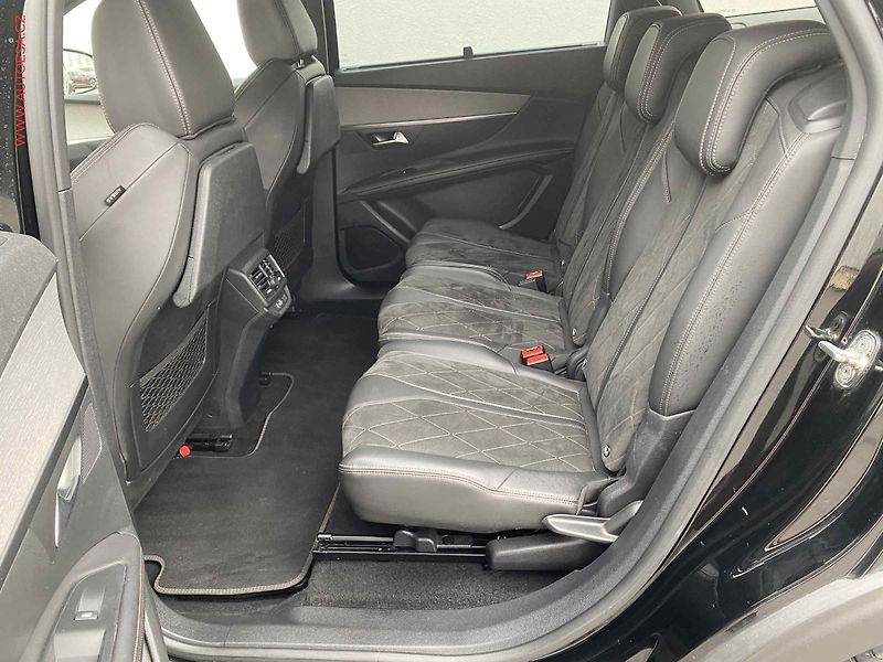 Peugeot 5008 (2018) 2.0 HDi, GT, AT, LED, panor - fotka 10 z 19