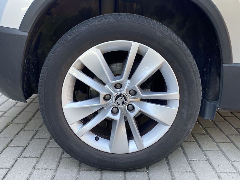 Škoda Karoq (2018) 1.6 TDI DSG Style + - fotka 28 z 32