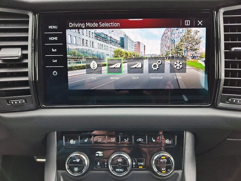 Škoda Kodiaq (2024) SportLine Exclusive DSG 4x4 2, - fotka 28 z 35