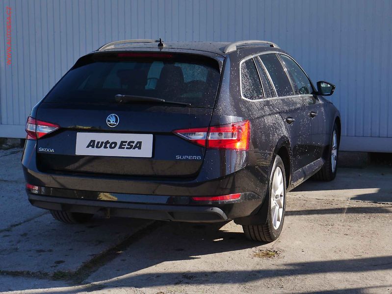 Škoda Superb (2016) 2.0 TDi, ČR, Ambition, TZ - fotka 6 z 16