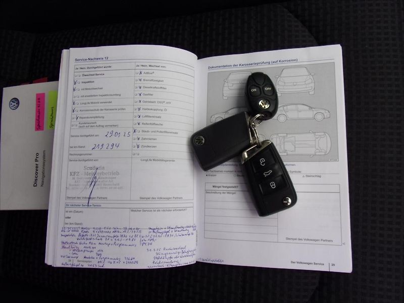 Volkswagen Golf 1,4 TSI Highline Webasto 103kW - fotka 11 z 31