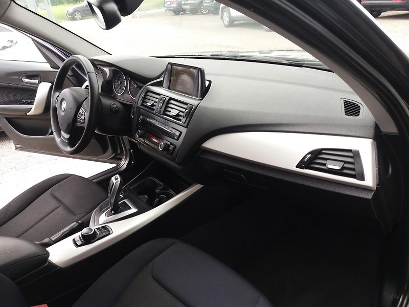 BMW Řada 1 118d,2.0D ,AUTOMAT , ZADÁNO !! - fotka 10 z 27