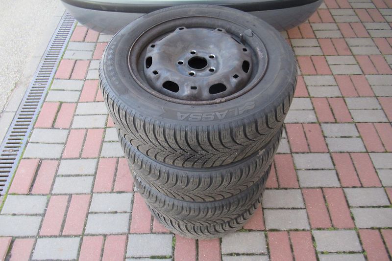 Škoda Fabia 1.4i KLIMA SADA KOL - fotka 19 z 32
