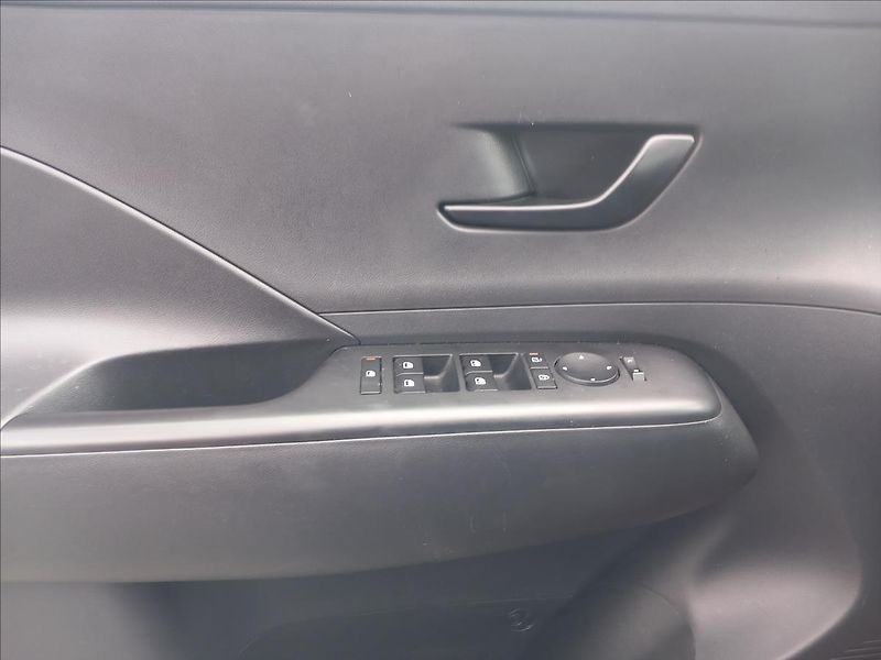 Hyundai Kona 1,0 T-GDI DCT COMFORT CLUB NAV - fotka 14 z 19
