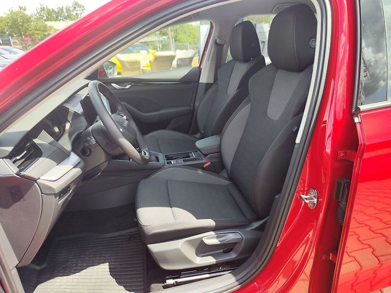 Škoda Octavia 1.5 TSI/85kW Selection - fotka 14 z 32