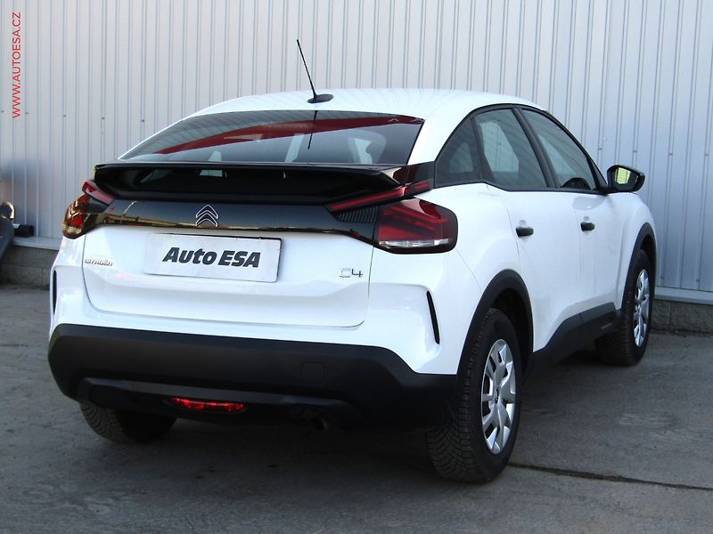 Citroën C4 (2022) 1.2 PT, ČR, AC, temp - fotka 4 z 17