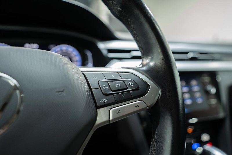 Volkswagen Arteon 2.0 TDI DSG  R-Line 110 kW - fotka 18 z 29