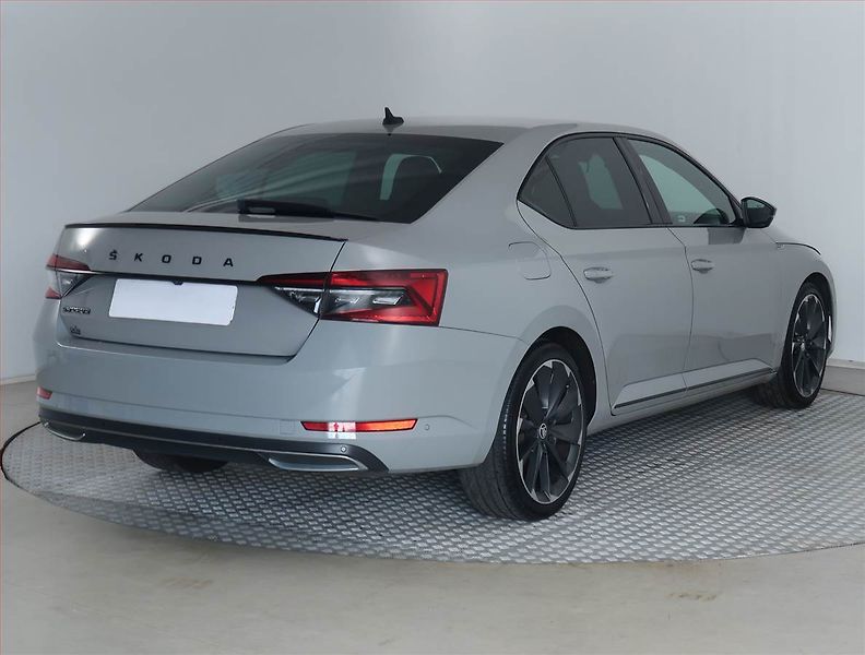 Škoda Superb (2020) Sportline 2.0 TDI - fotka 5 z 20