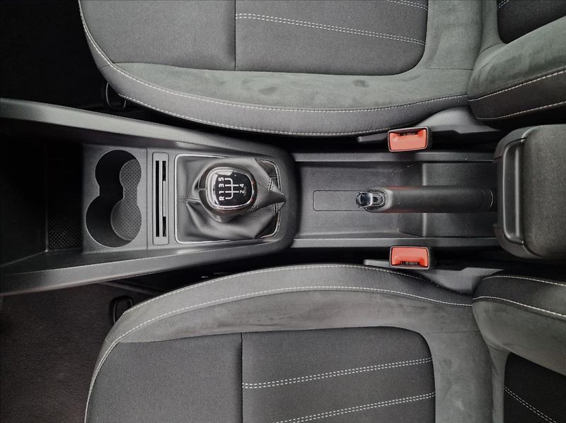 Škoda Fabia 1.0TSI Style, původ ČR,1.Maj. - fotka 34 z 48