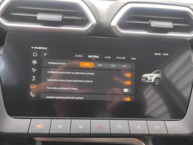 MG ZS 1,5 145kW Hybrid+ Essent AT TZ - fotka 24 z 41