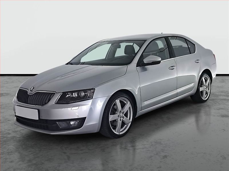 Škoda Octavia (2013) 2.0 TDI, Automat, Xenony - fotka 2 z 19
