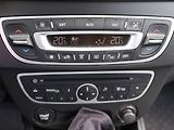 Renault Fluence (2012) 1.6 16V, Tempomat - náhled 12
