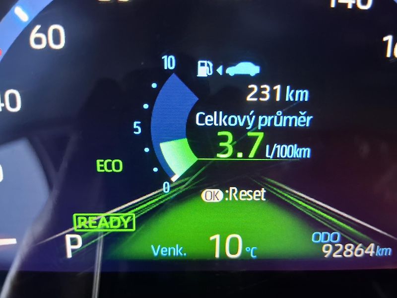 Toyota Yaris Cross COM. STYLE TECH 1.5 Hyb. 85 kW - fotka 22 z 30