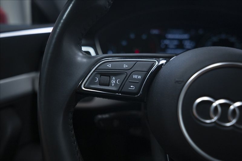 Audi A5 2,0 TDI SPORTBACK NAVI KAMERA - fotka 26 z 44