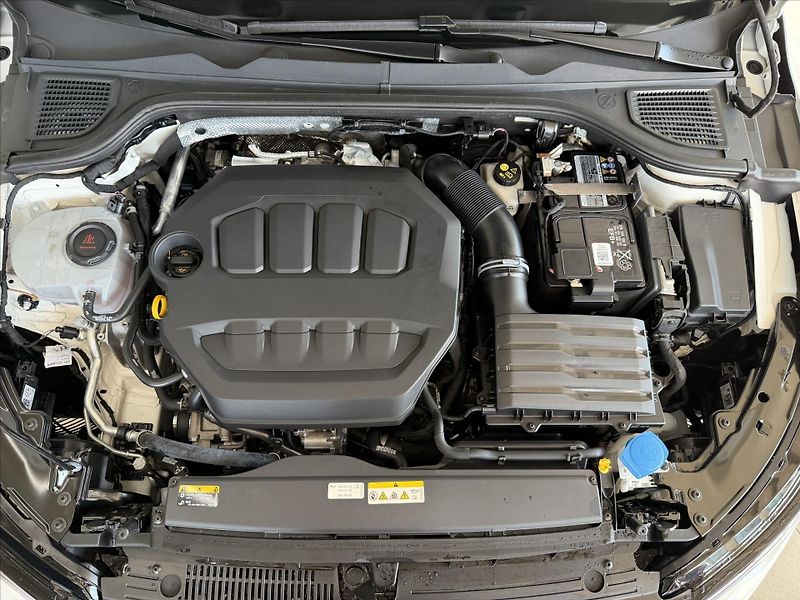 Volkswagen Golf 2,0   GTI EDICE 45 300 PS Akra - fotka 30 z 31