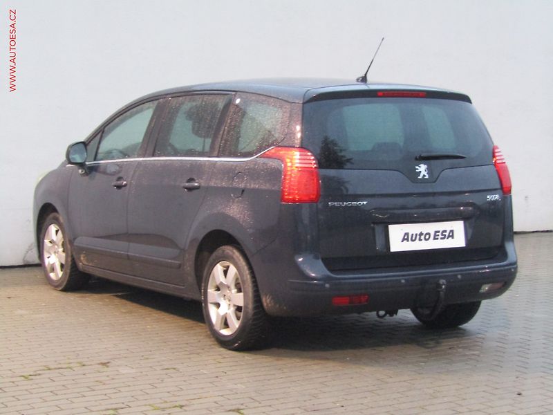 Peugeot 5008 (2011) 1.6HDi, Navi, kůže - fotka 6 z 18