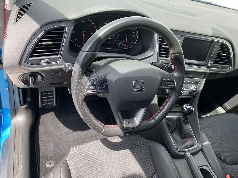 Seat Leon (2016) 2.0 TDi, FR, LED - fotka 12 z 18