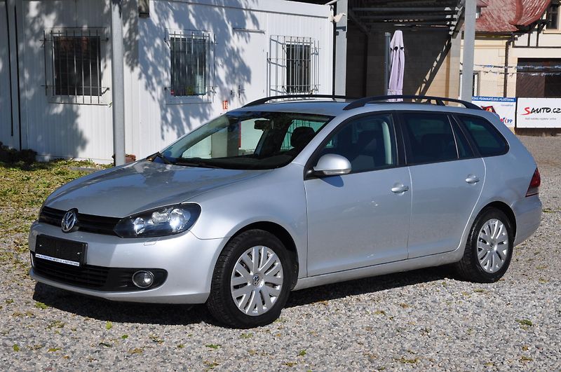 Volkswagen Golf VI 1.6TDi 77kW KOMBI - fotka 1 z 17