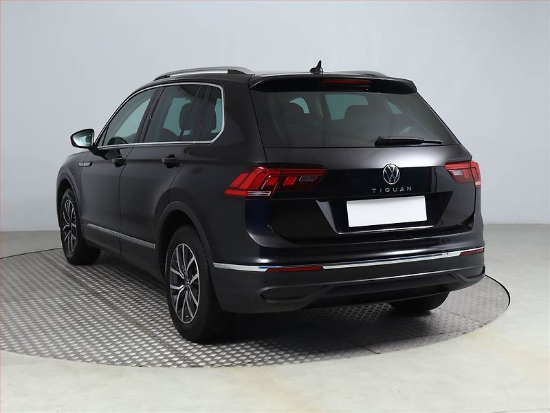 Volkswagen Tiguan (2022) Life 1.5 TSI - fotka 4 z 15