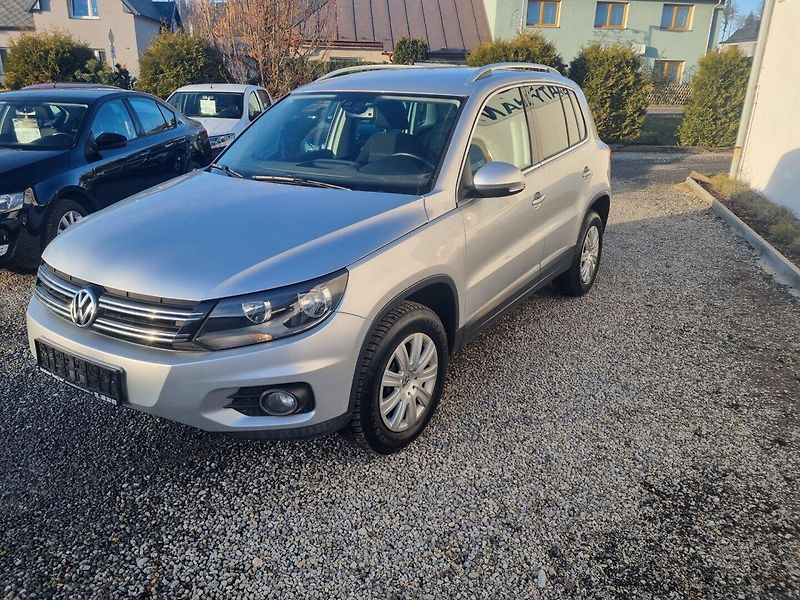 Volkswagen Tiguan (2012) 2.0 TDi  4x4 Track Webasto NAV - fotka 7 z 26