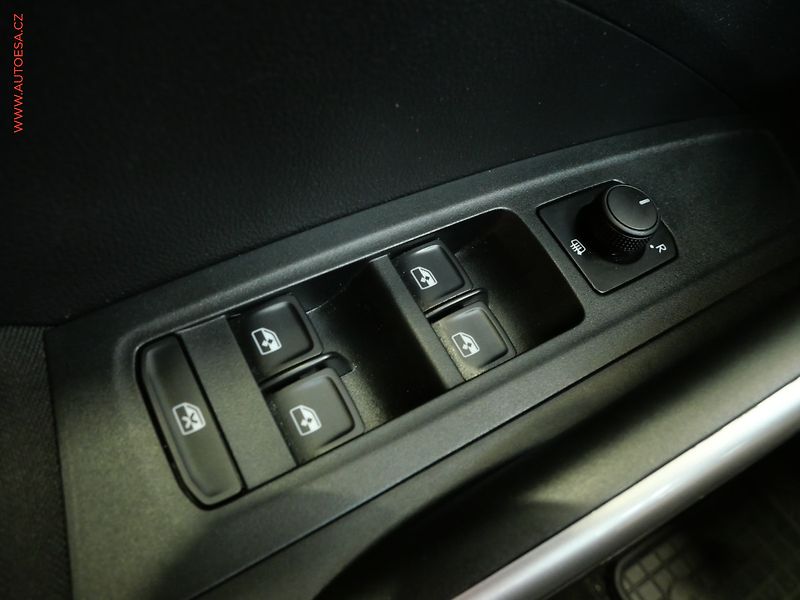 Škoda Fabia (2023) 1.0 TSi, ČR, Style - fotka 14 z 22