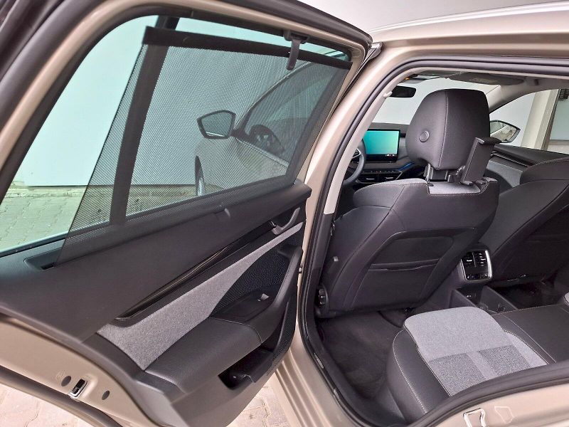 Škoda Octavia (2025) COMBI TOP SELECTION 2,0 TDI 11 - fotka 33 z 50