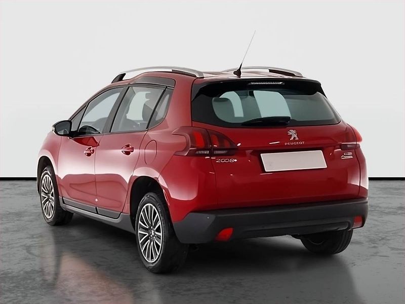 Peugeot 2008 (2017) 1.2 PureTech, ČR,1.maj - fotka 4 z 17