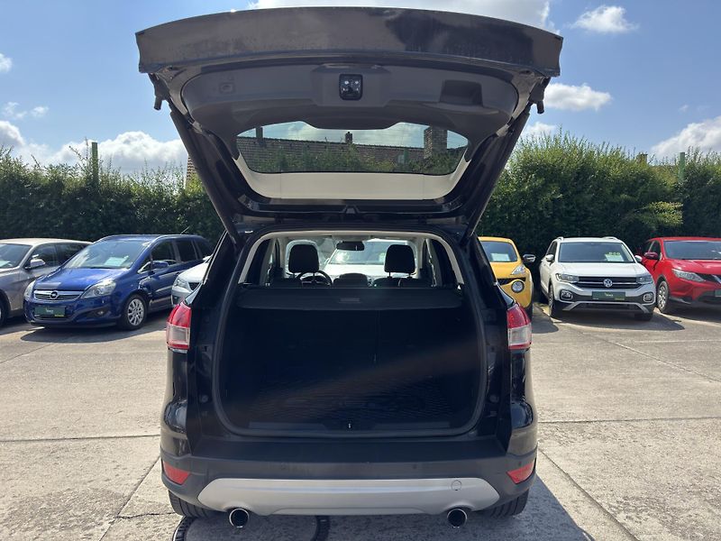 Ford Kuga - fotka 7 z 7