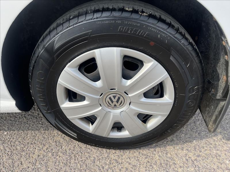 Volkswagen Polo 1.2 HTP KLIMA STK 8/2028 - fotka 29 z 30