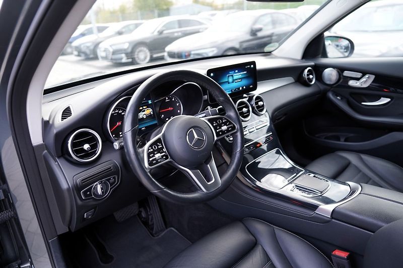 Mercedes-Benz GLC 220d 4Matic/facelift - fotka 25 z 42