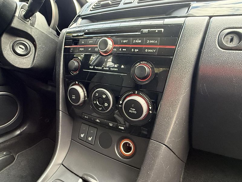 Mazda 3 2.0 Sport Active - fotka 26 z 30