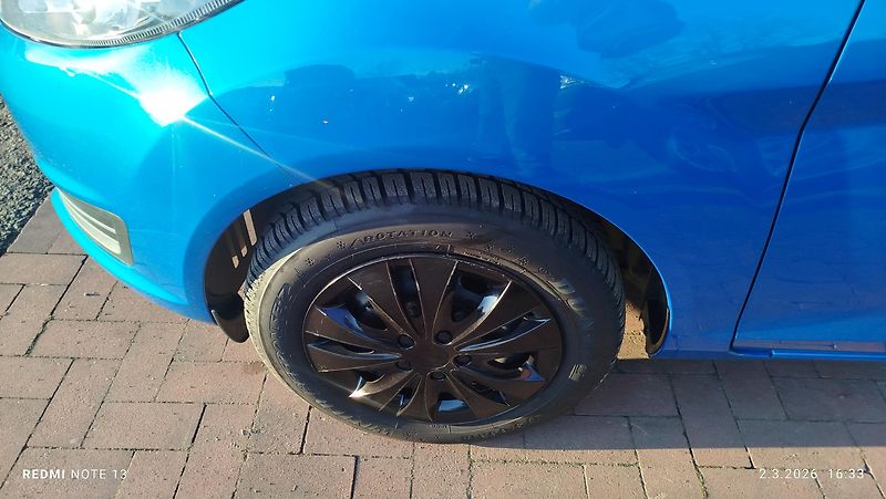 Ford Fiesta (2013) 1.25 16v  60 kw top stav - fotka 25 z 28
