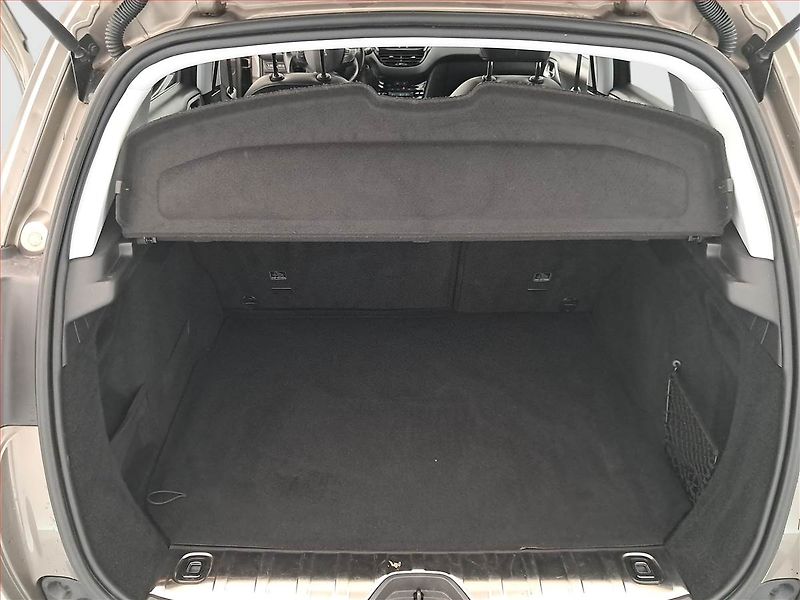 Peugeot 2008 (2016) 1.2 PureTech, Automat, ČR - fotka 14 z 18