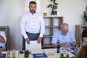 Se svým synem Martinem při narozeninovém setkání s novináři