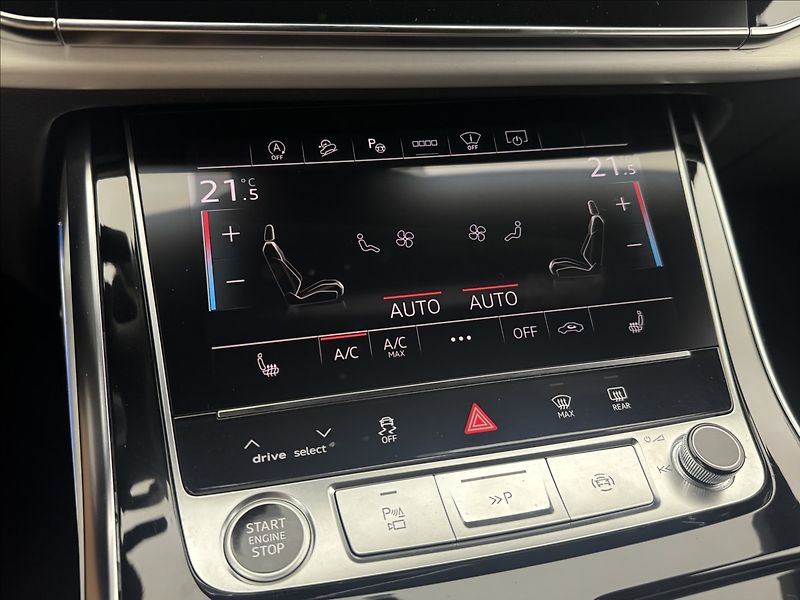 Audi Q8 3,0 S-LINE ZÁRUKA HUD B&O TZ - fotka 28 z 52